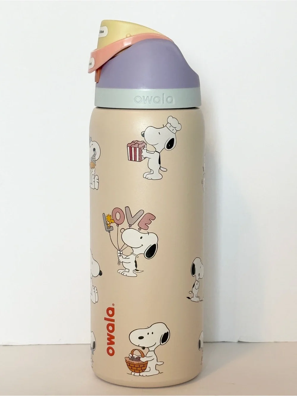 Owala Snoopy Insulated 32oz Water Bottle “Multiple Colors”